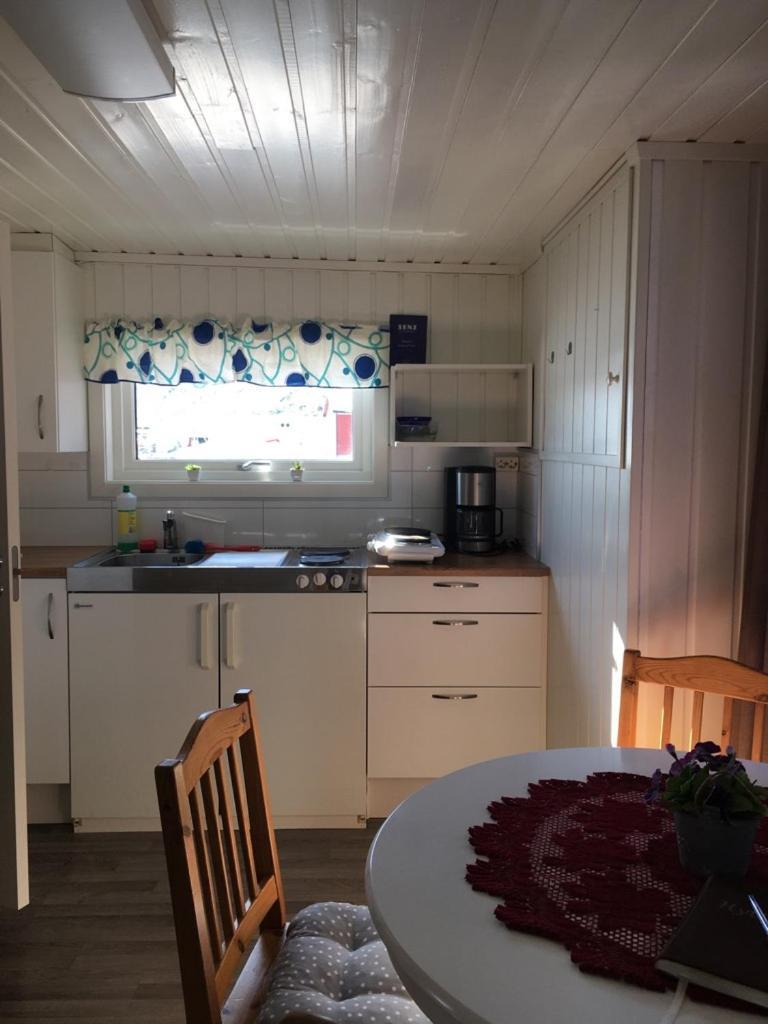 Sjostrand Rorbuer V Borge Iversen As *